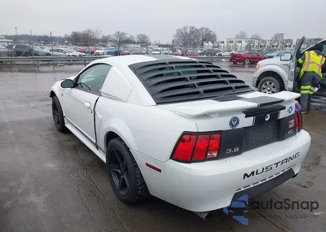 2001 Ford Mustang из США, поврежденный, VIN 1FAFP40471F170649